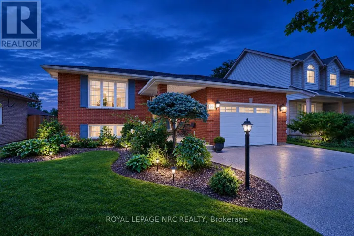 39 WEST FARMINGTON DRIVE, St. Catharines (Grapeview), Ontario L2S3S3