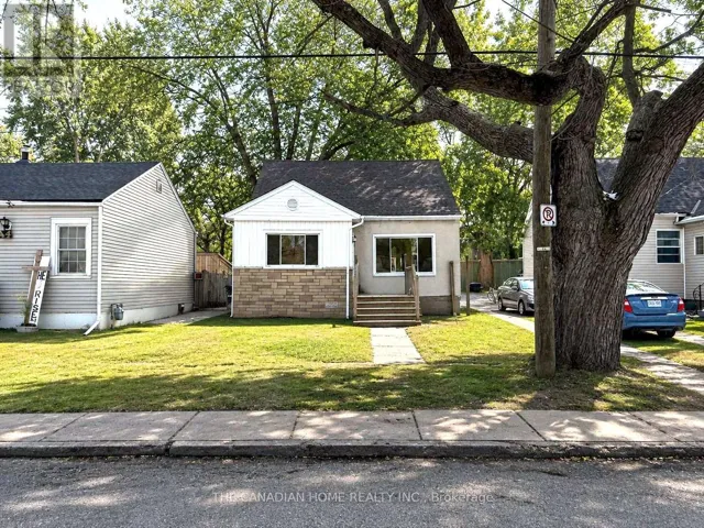 42 UNION STREET, St. Catharines (Western Hill), Ontario L2S2R2