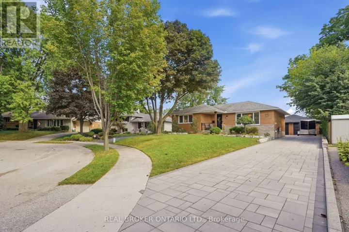 15 LINTON PLACE, Kitchener, Ontario N2B2K1