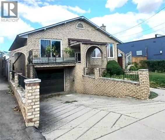 118 CRAIGROYSTON Road, Hamilton, Ontario L8K3K1