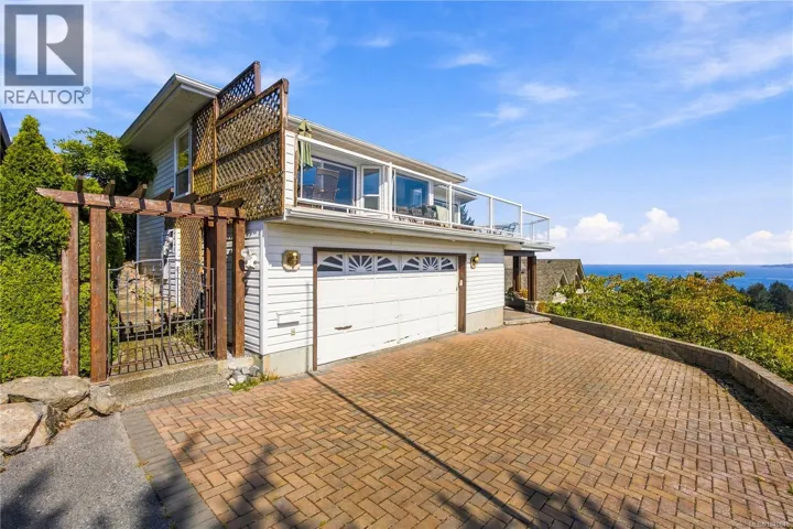 3665 Glen Oaks Dr, Nanaimo, British Columbia V9T5L3