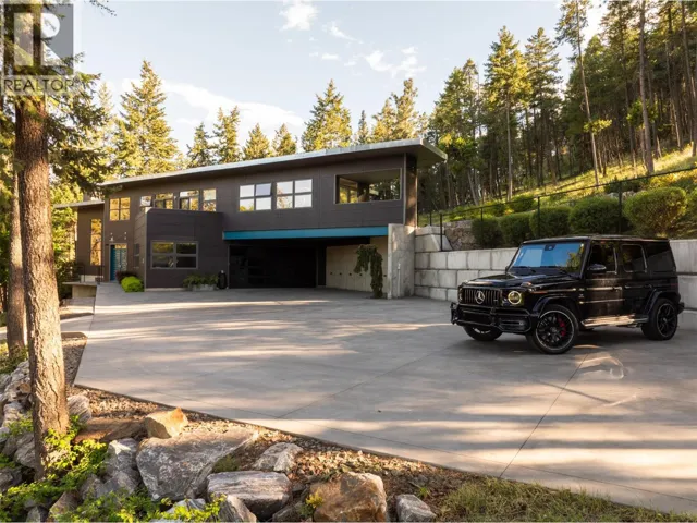 324 Clifton Road, Kelowna, British Columbia V1V1A5