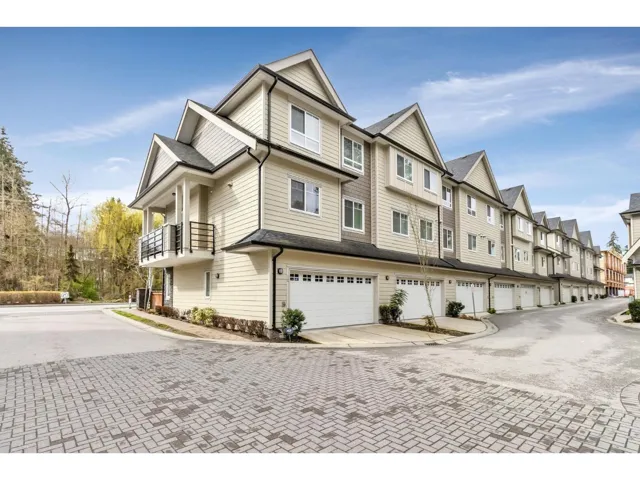 10 14285 64 AVENUE, Surrey, British Columbia V3W1Z2