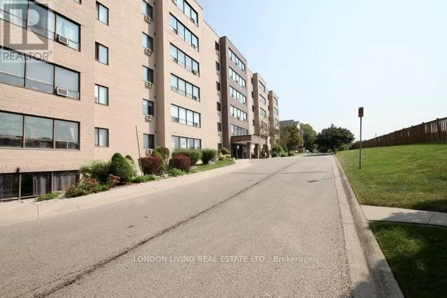 501 - 650 CHEAPSIDE STREET, London East (East C), Ontario N5Y5J8