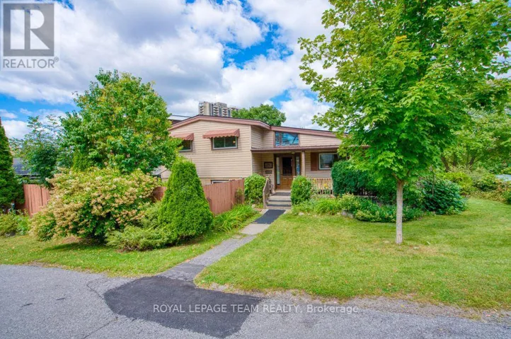 220 ANCASTER AVENUE, Ottawa, Ontario K2B5B3