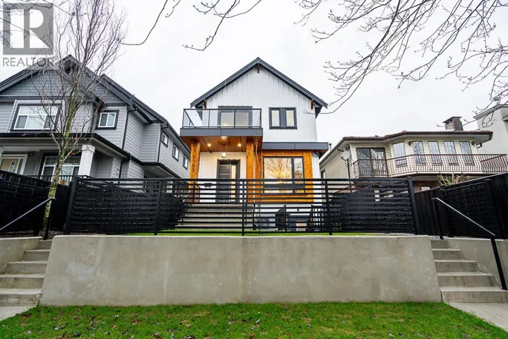 1 2753 NANAIMO STREET, Vancouver, British Columbia V5N5E9