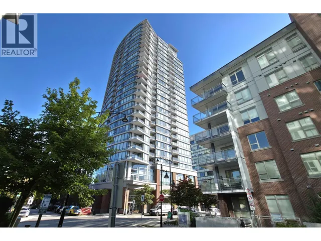 2102 400 CAPILANO ROAD, Port Moody, British Columbia V3H0E1