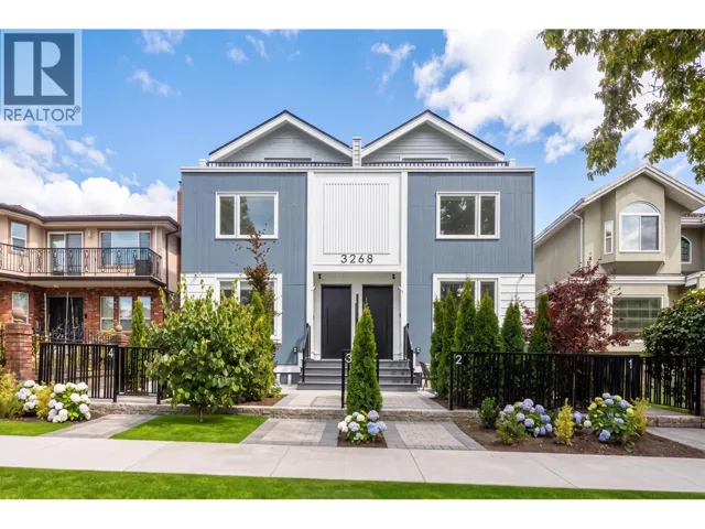 2 3268 E 18 AVENUE, Vancouver, British Columbia V5M2R7