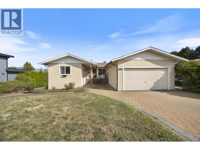 8200 BURNFIELD CRESCENT, Burnaby, British Columbia V5E3W7