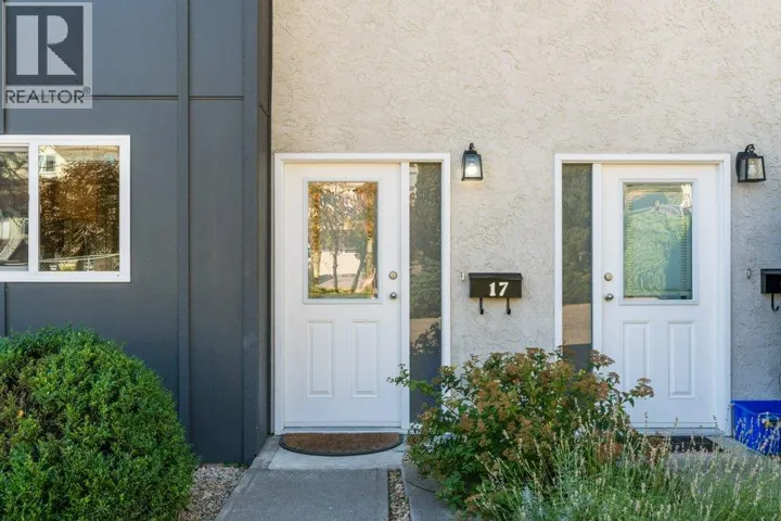 4200 Alexis Park Drive Unit# 17, Vernon, British Columbia V1T6H3