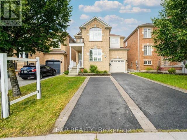 76 FORD WILSON BOULEVARD, Newmarket (Woodland Hill), Ontario L3X3G1