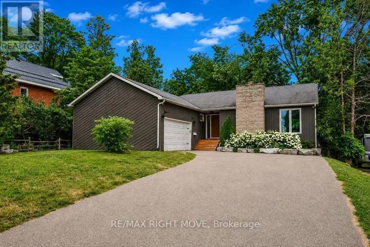 18 CREIGHTON STREET, Ramara (Atherley), Ontario L3V1A8