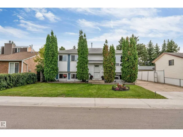 11015 170 AV NW, Edmonton, Alberta T5X3L1