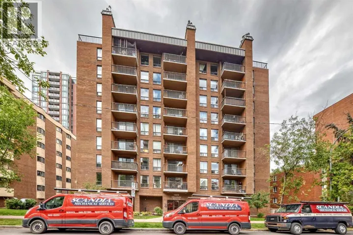 302, 1323 15 Avenue SW, Calgary, Alberta T3C0X8