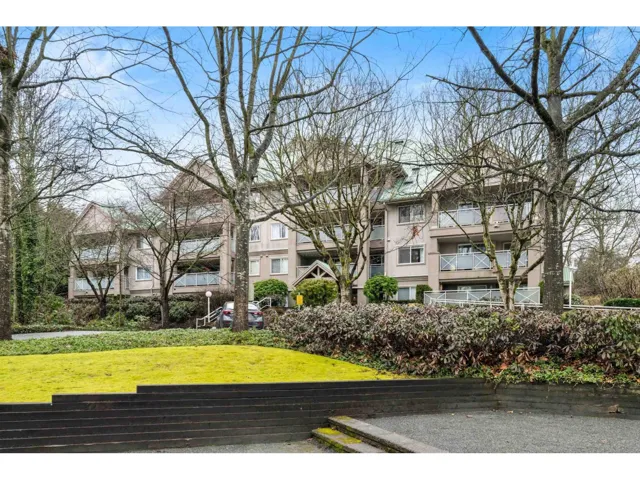 308 15140 29A AVENUE, Surrey, British Columbia V4P3B1