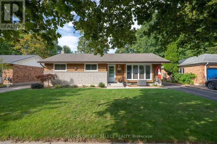 1679 ESTEVAN ROAD, London North (North C), Ontario N5X2G8