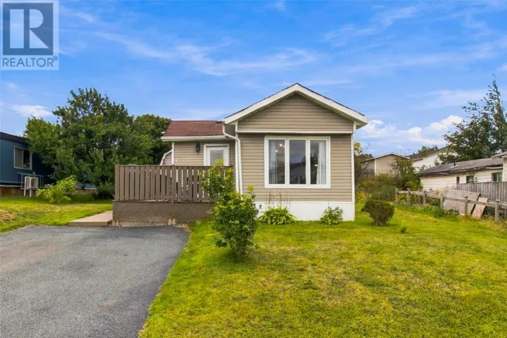 4 Cedar Drive, Paradise, Newfoundland & Labrador A1L1A6