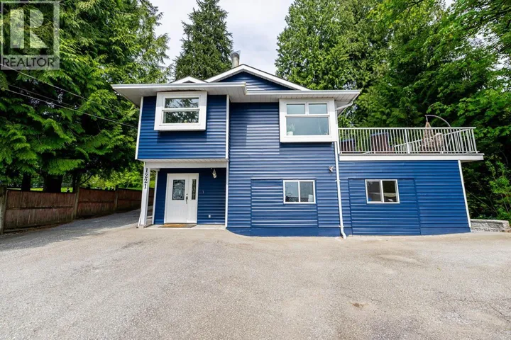 1221 ROCHESTER AVENUE, Coquitlam, British Columbia V3K2X3