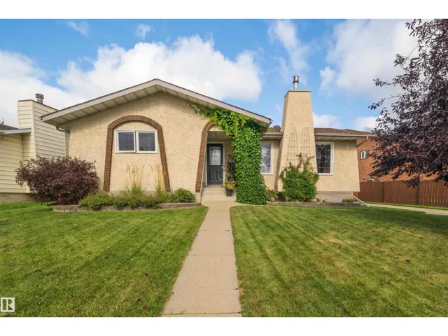 704 WARWICK RD NW, Edmonton, Alberta T5X4R3
