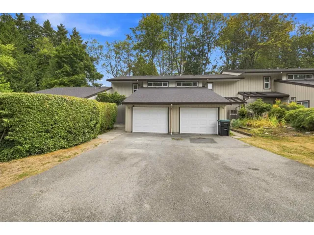 6 4860 207 STREET, Langley, British Columbia V3A2E3