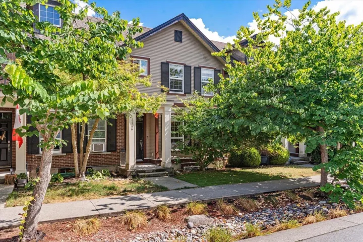 6944 208A STREET, Langley, British Columbia V2Y0G1