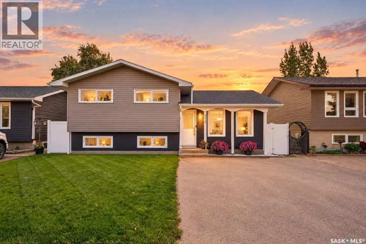 1515 Caribou STREET W, Moose Jaw, Saskatchewan S6H7N5