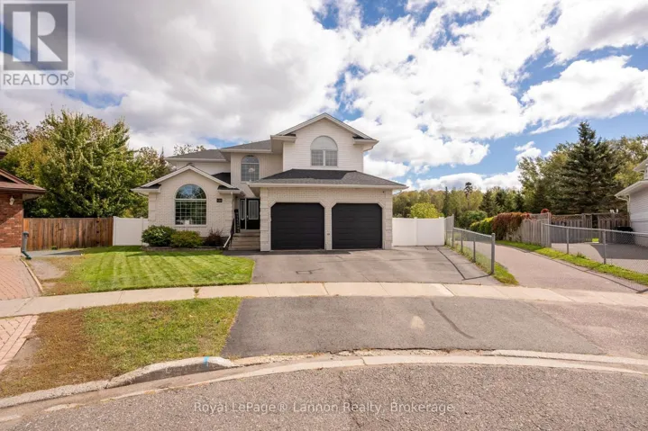 120 LIGHT COURT, Thunder Bay (River Terrace), Ontario P7B6K5