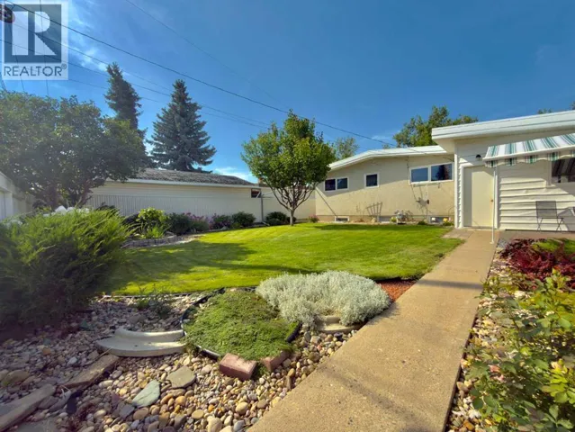 2610 20 Avenue S, Lethbridge, Alberta T1K1G7
