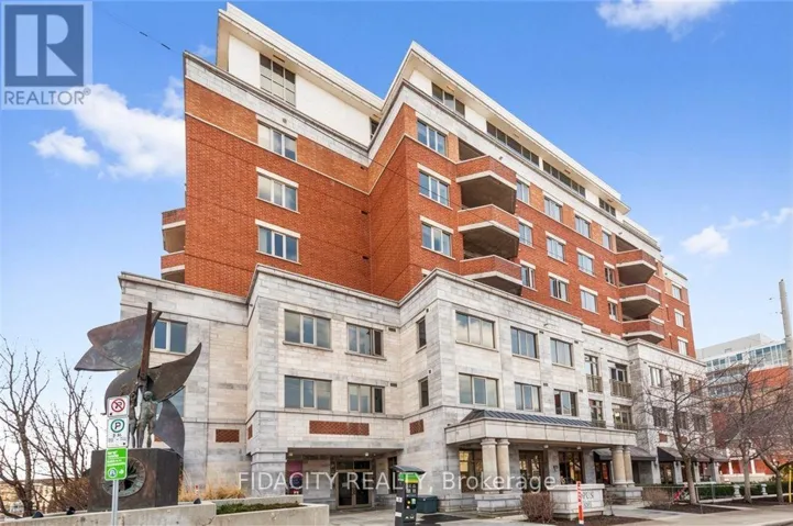 302 - 320 MCLEOD STREET, Ottawa, Ontario K2P1A3