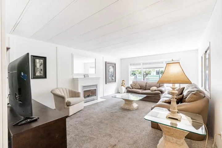5 13650 80 AVENUE, Surrey, British Columbia V3W6J8