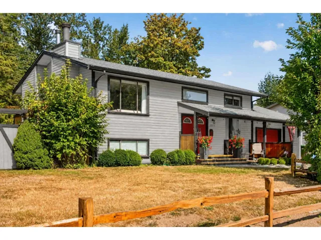 35275 WELLS GRAY AVENUE, Abbotsford, British Columbia V2S5X2
