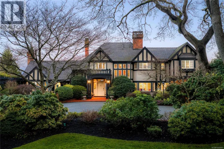 3475 Upper Terrace Rd, Oak Bay, British Columbia V8R6E6