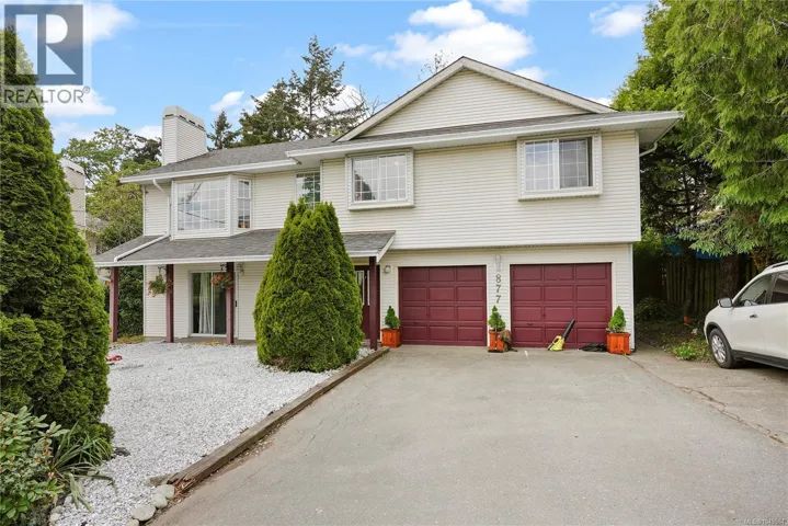877 Admirals Rd, Esquimalt, British Columbia V9A2P1