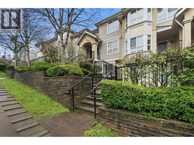 123 253 CASEY STREET, Coquitlam, British Columbia V3K7A3