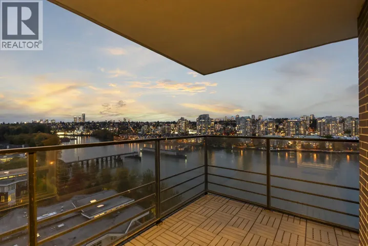 1204 210 SALTER STREET, New Westminster, British Columbia V3M0J9