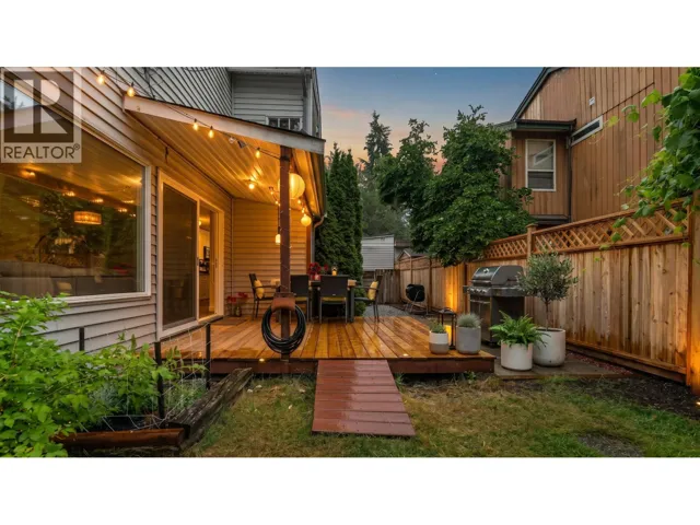 886 PINEBROOK PLACE, Coquitlam, British Columbia V3C4B9