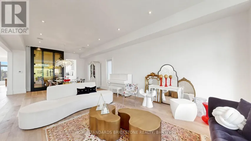 10 ALONZO ROAD, Toronto (Willowdale West), Ontario M2R1T5