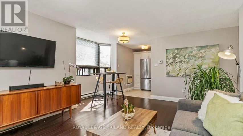 301 - 75 HUXLEY STREET, London South (South E), Ontario N6J4W7