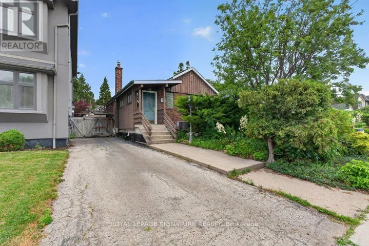 20 TIAGO AVENUE, Toronto (O'Connor-Parkview), Ontario M4B2A1