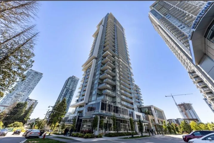 913 13350 CENTRAL AVENUE, Surrey, British Columbia V3T0S1