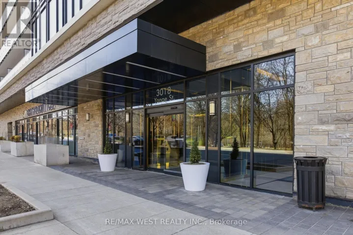 617 - 3018 YONGE STREET, Toronto (Lawrence Park North), Ontario M4N2K8