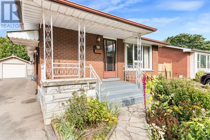 30 GOLDFINCH ROAD, Hamilton (Bruleville), Ontario L9A3W7