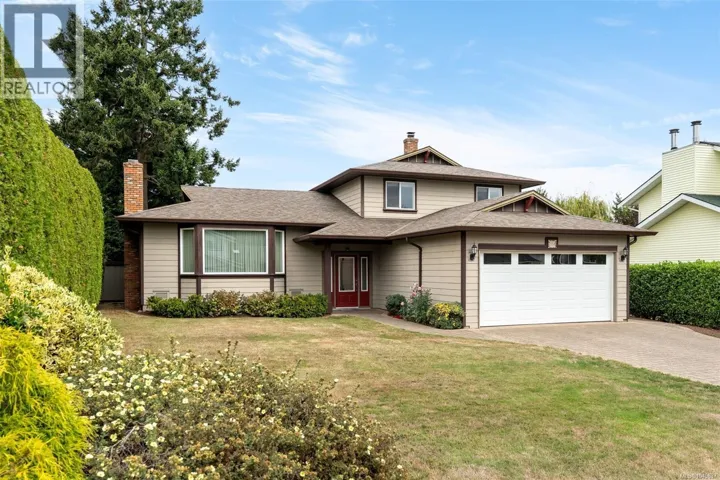 2056 Skyline Cres, Central Saanich, British Columbia V8M1M6