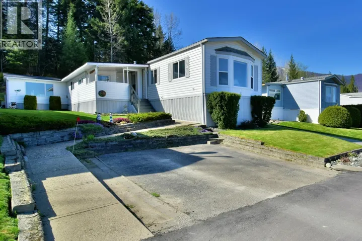1420 Trans Canada Highway Unit# 8, Sorrento, British Columbia V0E2W0