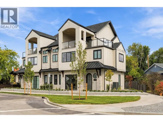 2435 Taylor Crescent Unit# 1, Kelowna, British Columbia V1Y1L9