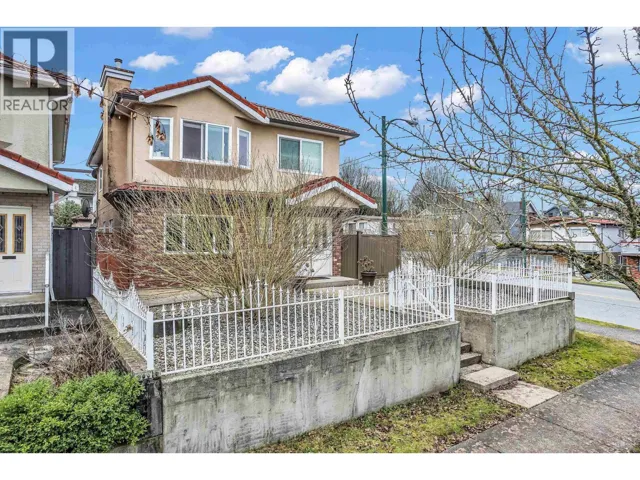 2808 HORLEY STREET, Vancouver, British Columbia V5R4R9
