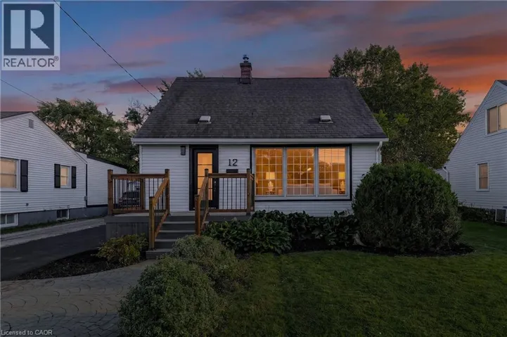 12 ADMIRAL Road, St. Catharines, Ontario L2P1G5