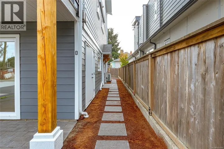 D 2235 Shelbourne St, Victoria, British Columbia V8R4L2