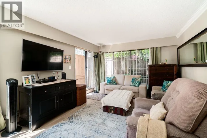102 2190 W 8TH AVENUE, Vancouver, British Columbia V6K2A4