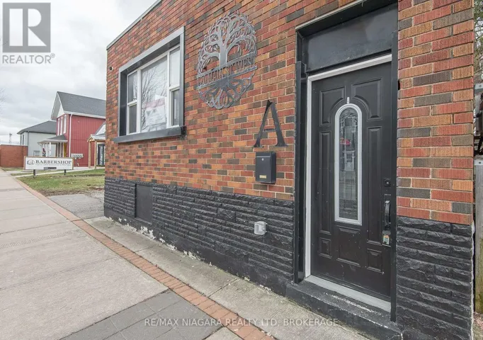 120 MAIN STREET W, Port Colborne (Main Street), Ontario L3K3V2